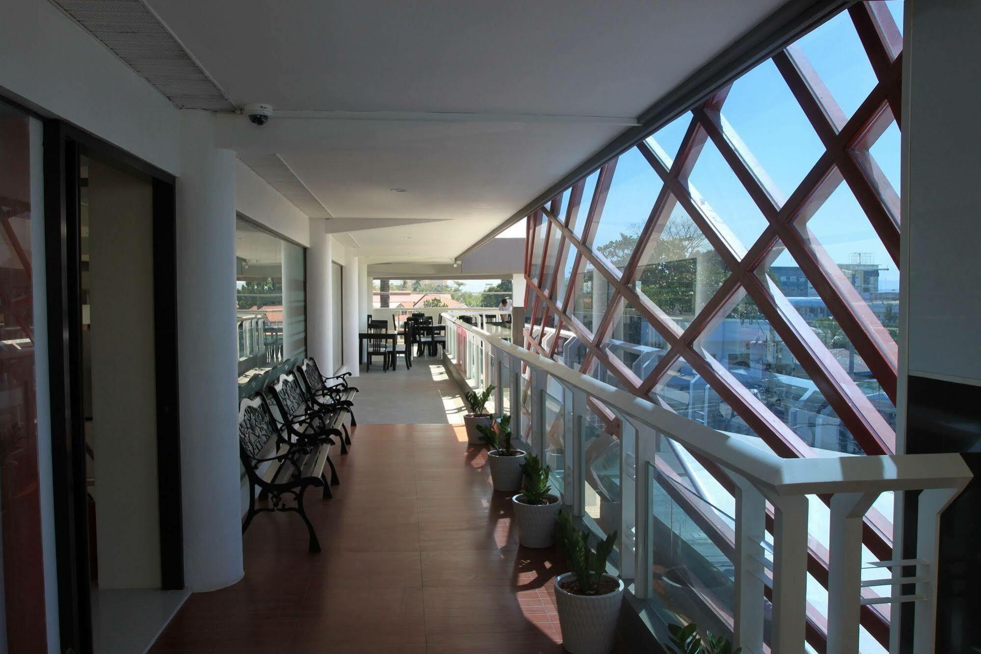 Sumo Asia Hotels - Davao Zewnętrze zdjęcie